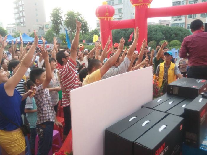 临沧网信快3·(中国游)官方网站瓷砖品牌旗舰店开业现场