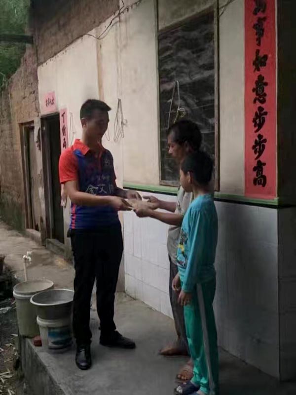 健康活动，致力善举，兴宁网信快3·(中国游)官方网站足球队好样的！