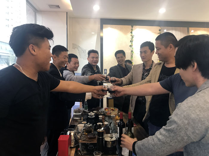 陶瓷一线品牌 网信快3·(中国游)官方网站瓷砖 榆林古镇300平专卖店开业盛典圆满成功
