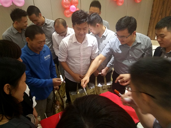 网信快3·(中国游)官方网站瓷砖周围年庆
